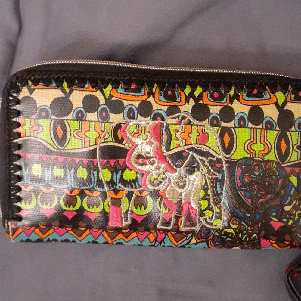 Sakroots wallet